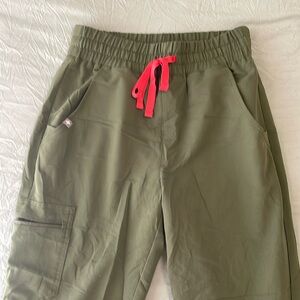 Figs high waisted joggers scrubs xs olive
